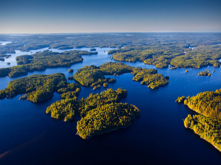 Lake Kipawa, Quebec, Canada Cedar Valley Lodge